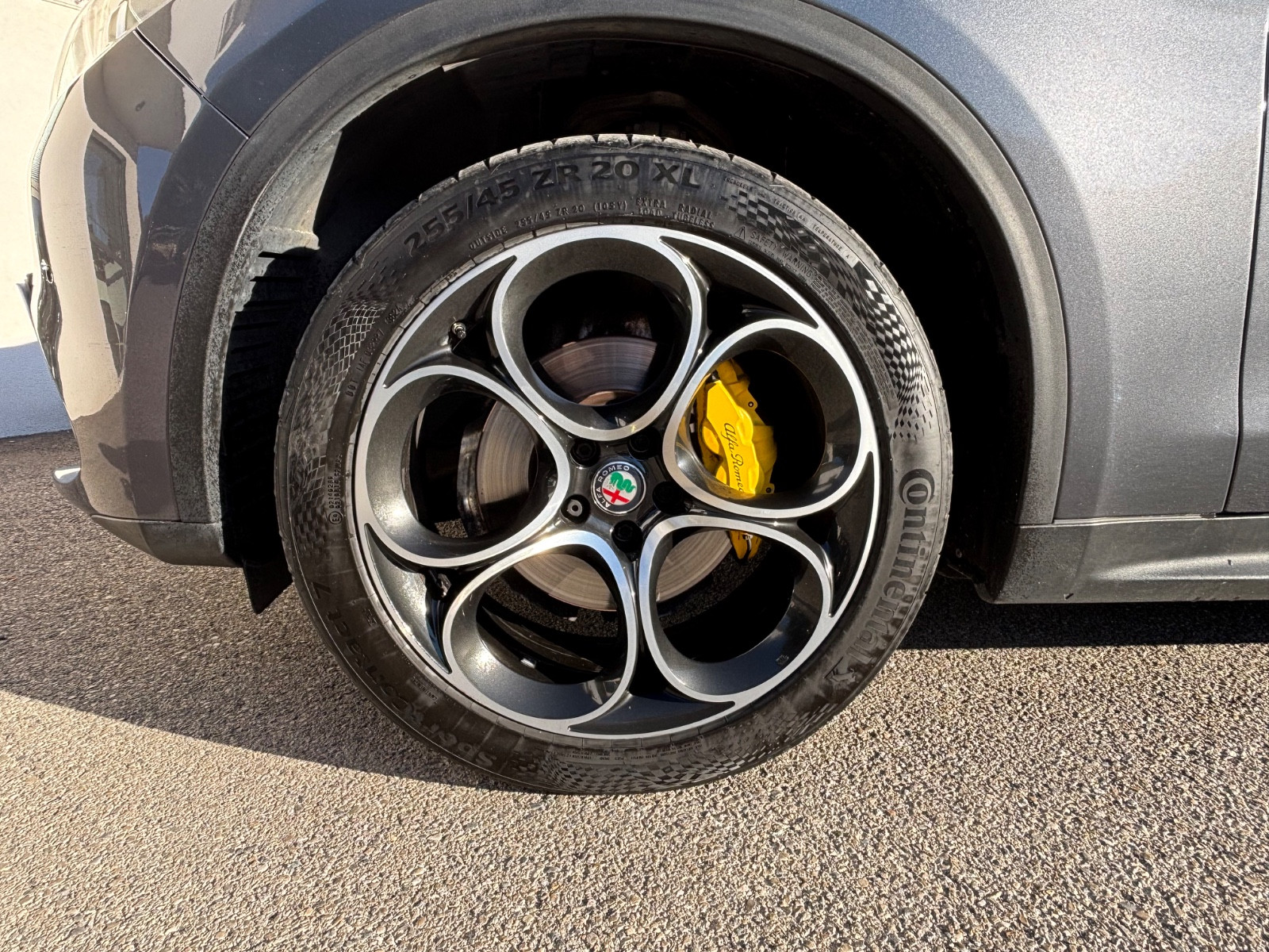 alfa-romeo-stelvio-turismo-q4-20251028165302