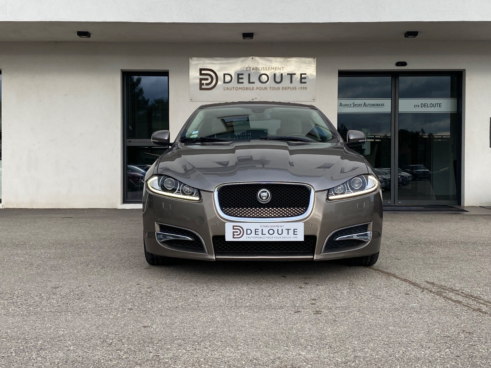 jaguar-xf-3-0-v6-diesel-20251022172923