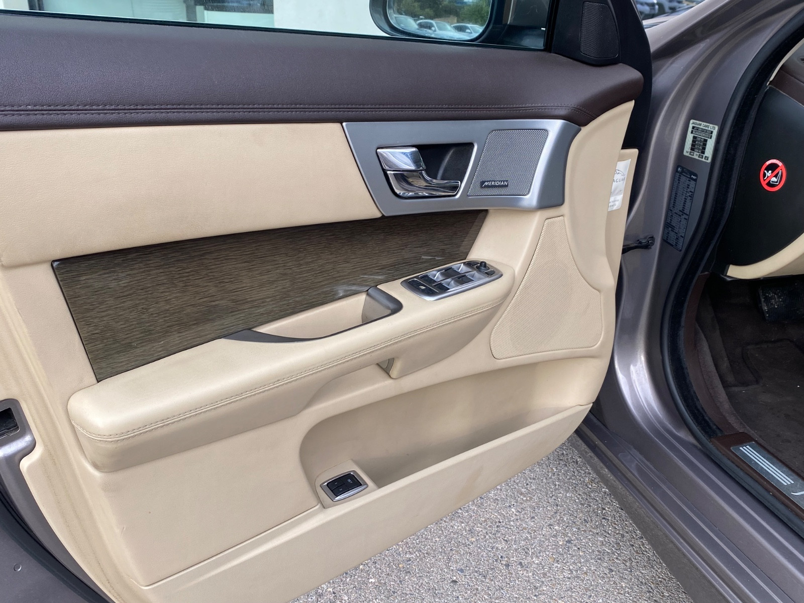 jaguar-xf-3-0-v6-diesel-20251022172947