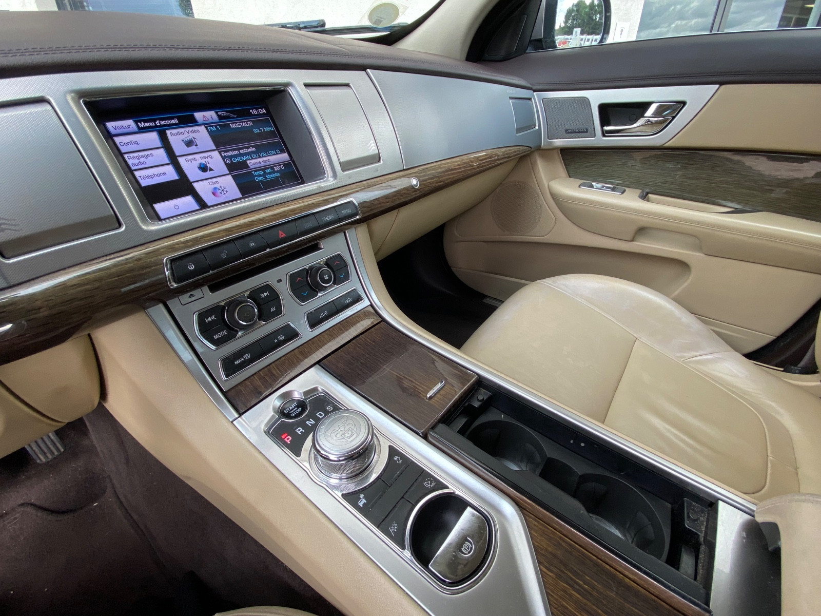 jaguar-xf-3-0-v6-diesel-20251022173000