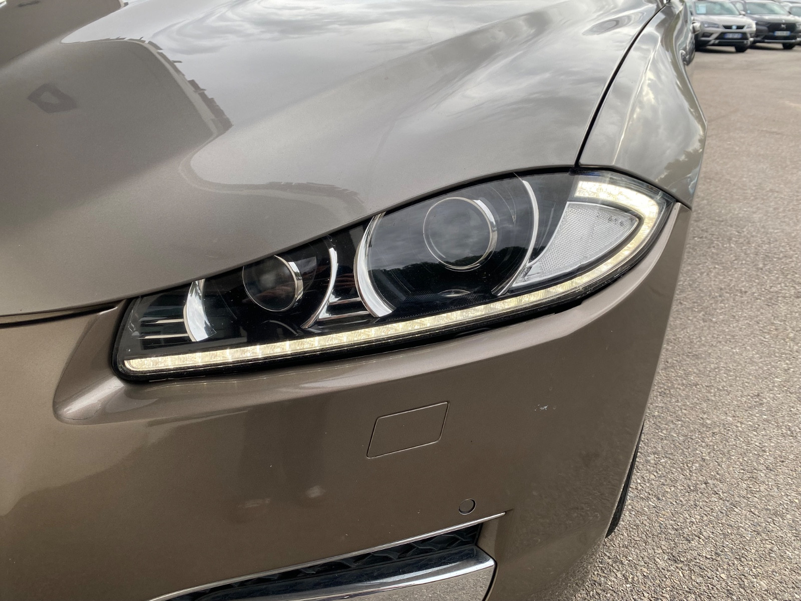 jaguar-xf-3-0-v6-diesel-20251022173103