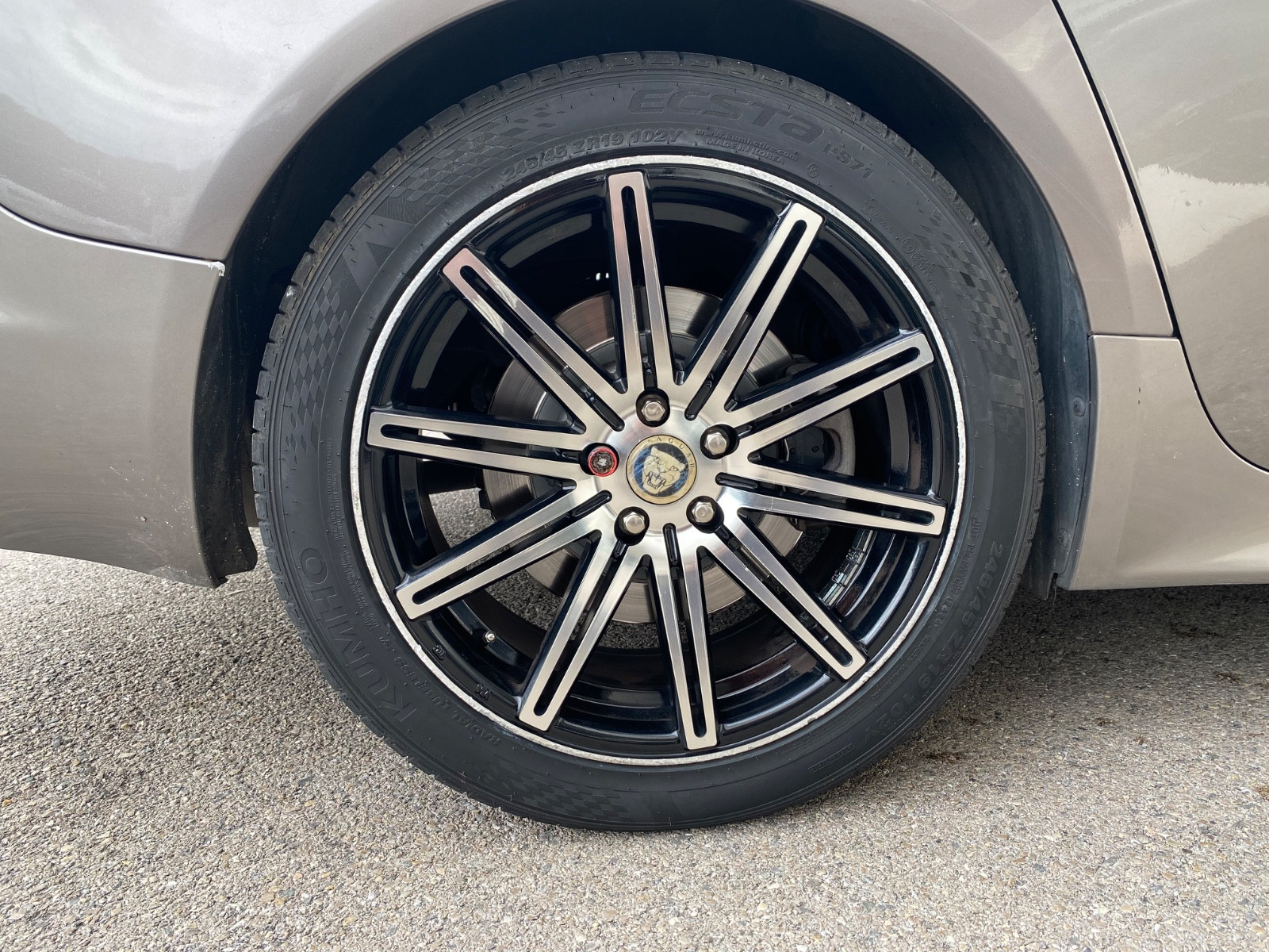 jaguar-xf-3-0-v6-diesel-20251022173155