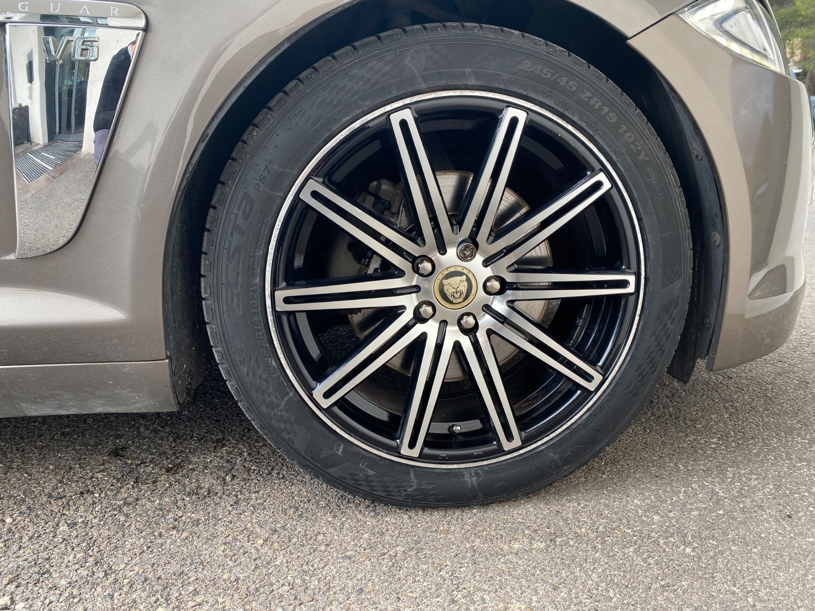 jaguar-xf-3-0-v6-diesel-20251022173214