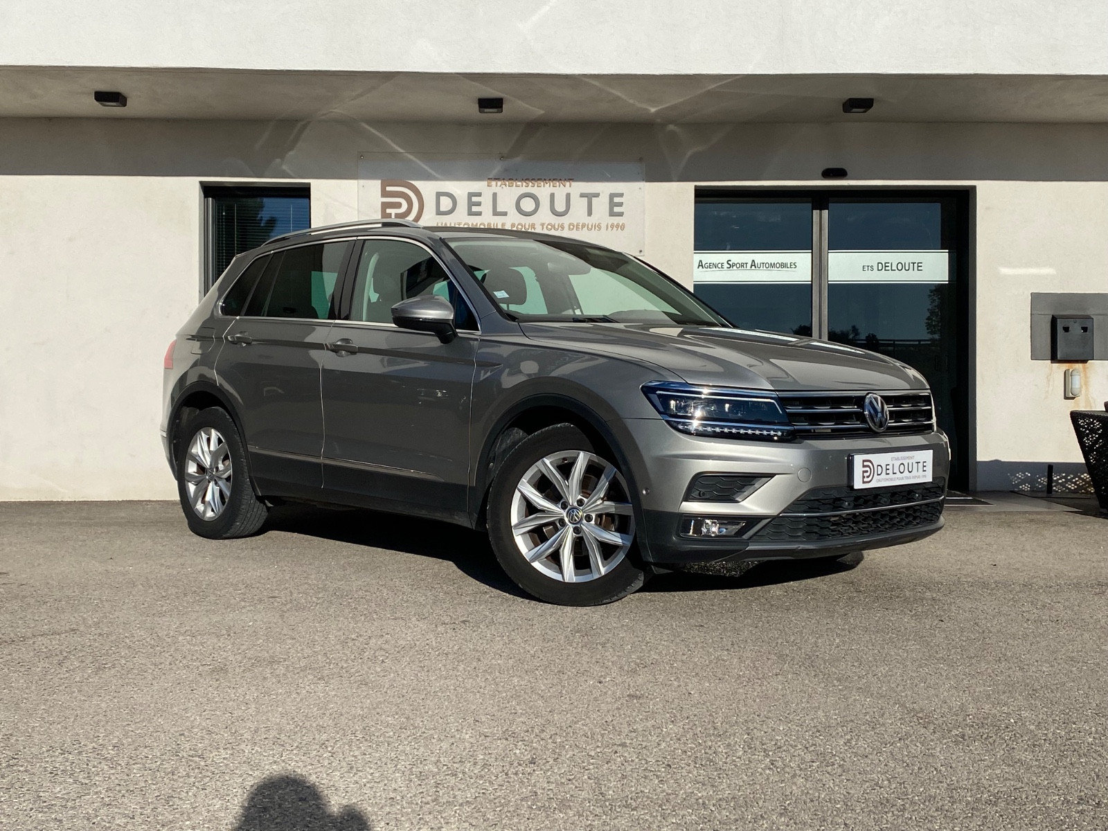 volkswagen-tiguan-carat-bmt-dsg-20251030172610