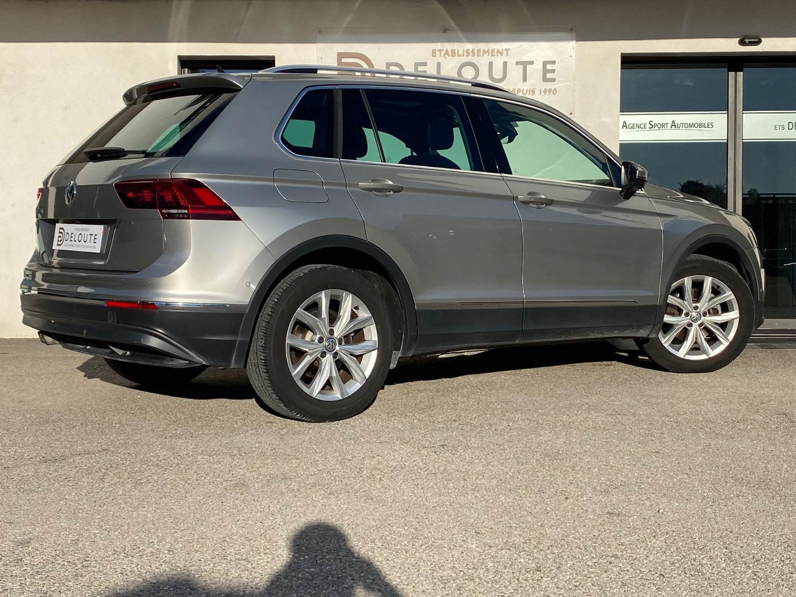 volkswagen-tiguan-carat-bmt-dsg-20251030172803