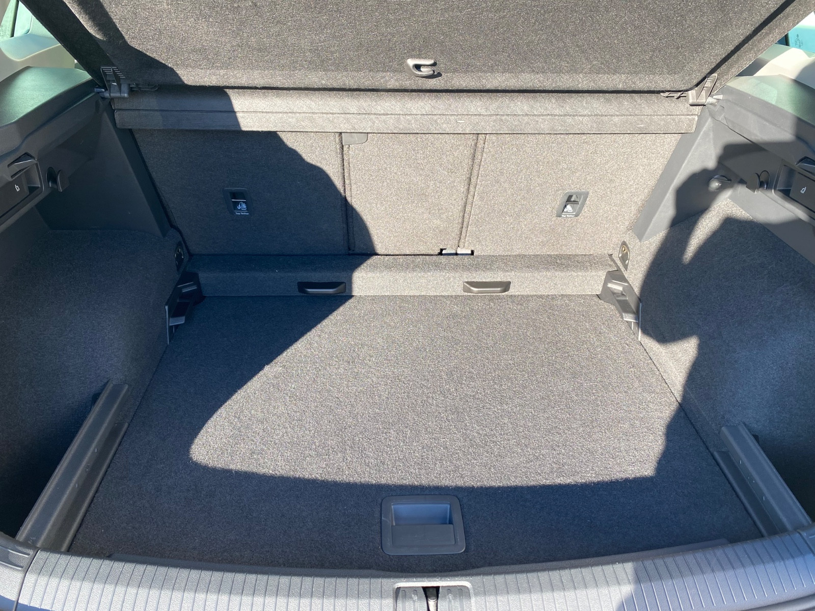 volkswagen-tiguan-carat-bmt-dsg-20251030173330