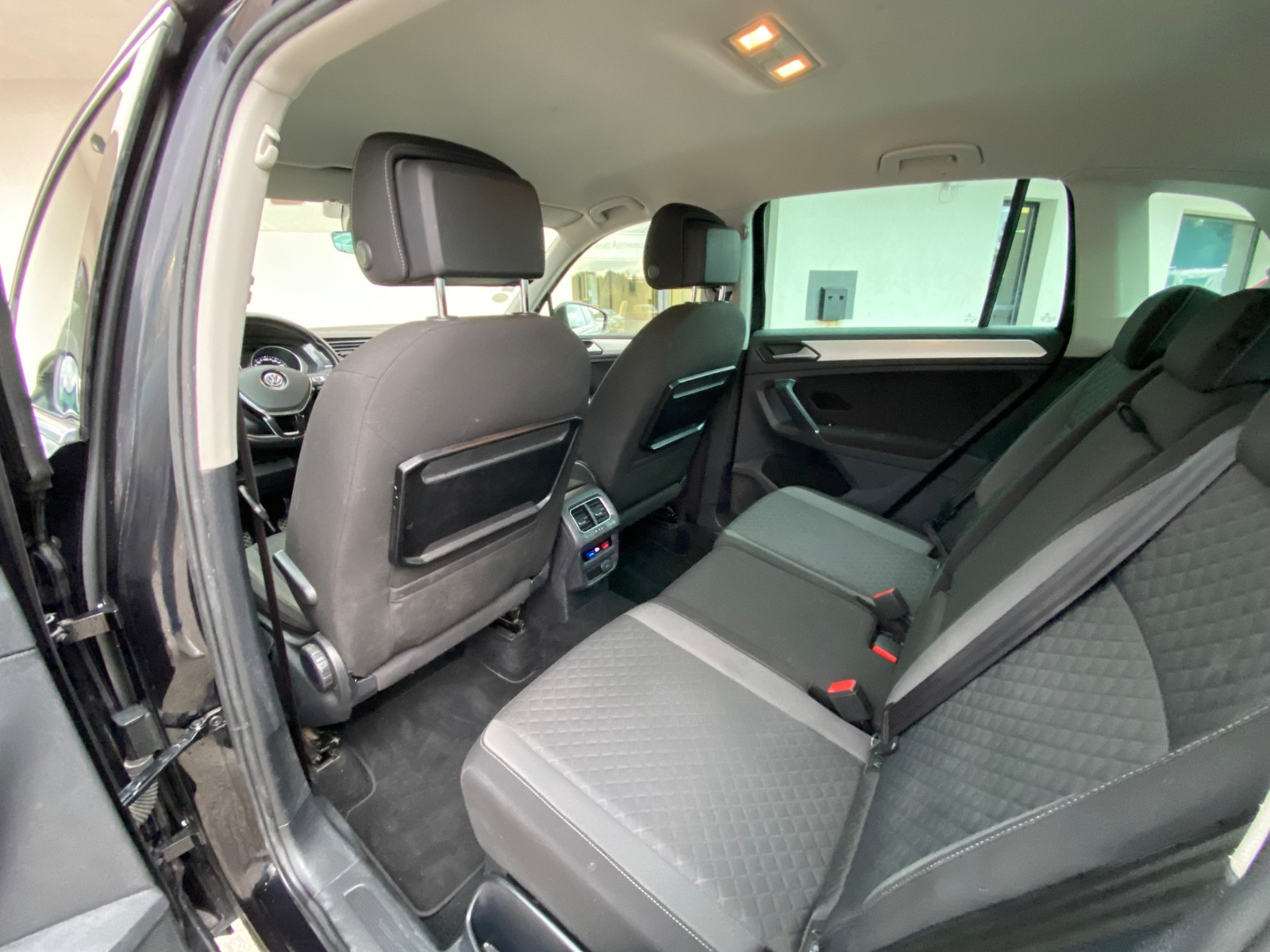 volkswagen-tiguan-confortline-bmt-start-stop-4motion-20251021190116