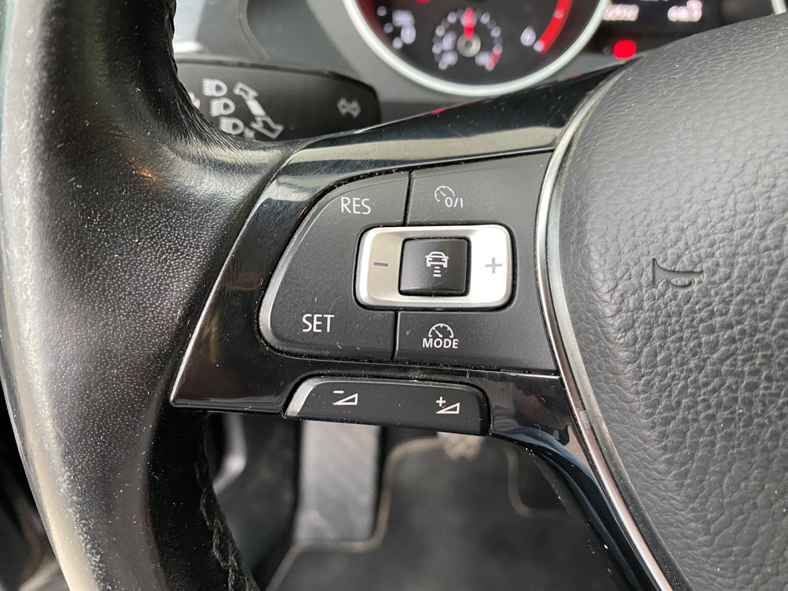 volkswagen-tiguan-confortline-bmt-start-stop-4motion-20251021190130