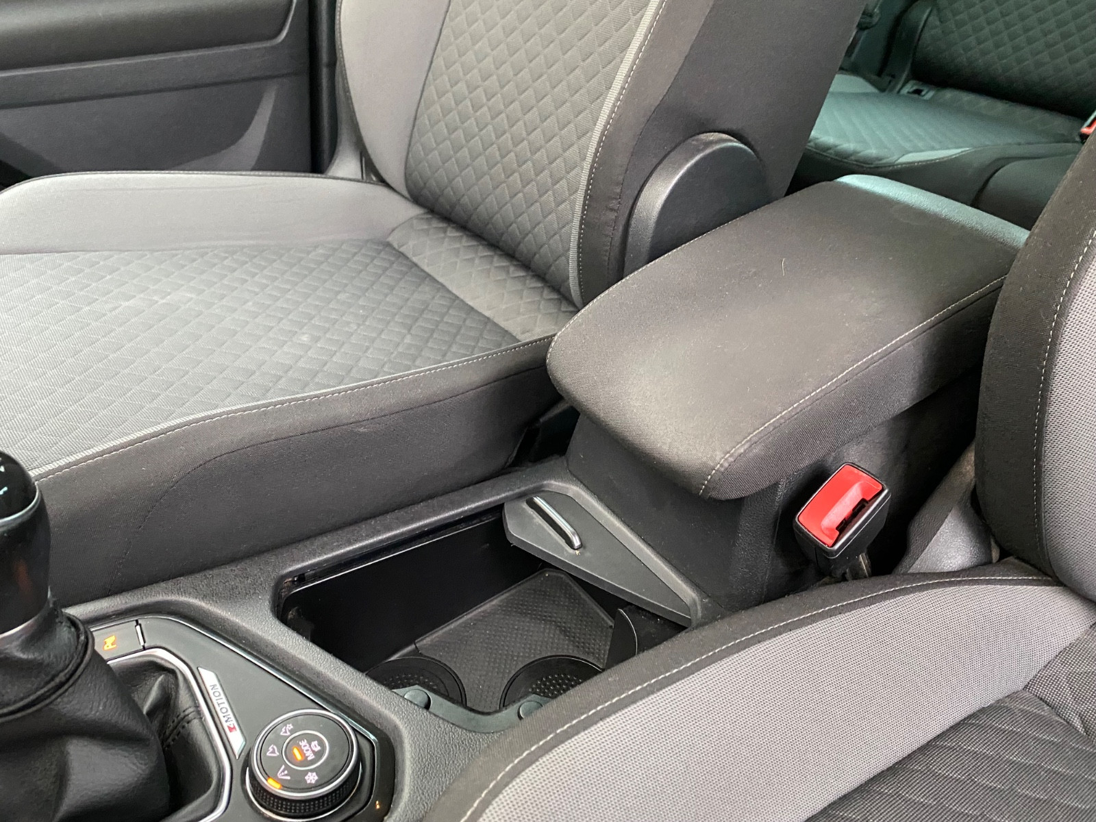 volkswagen-tiguan-confortline-bmt-start-stop-4motion-20251021190141