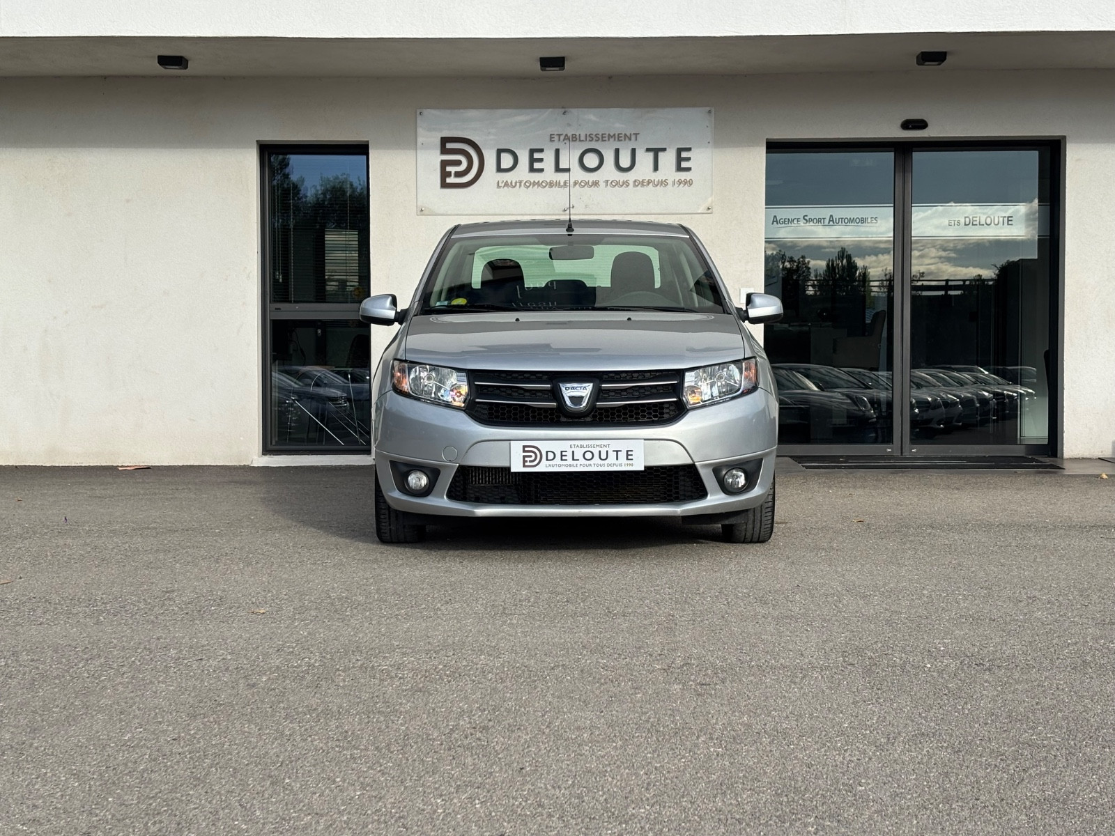 dacia-logan-ii-laureate-20251118150730