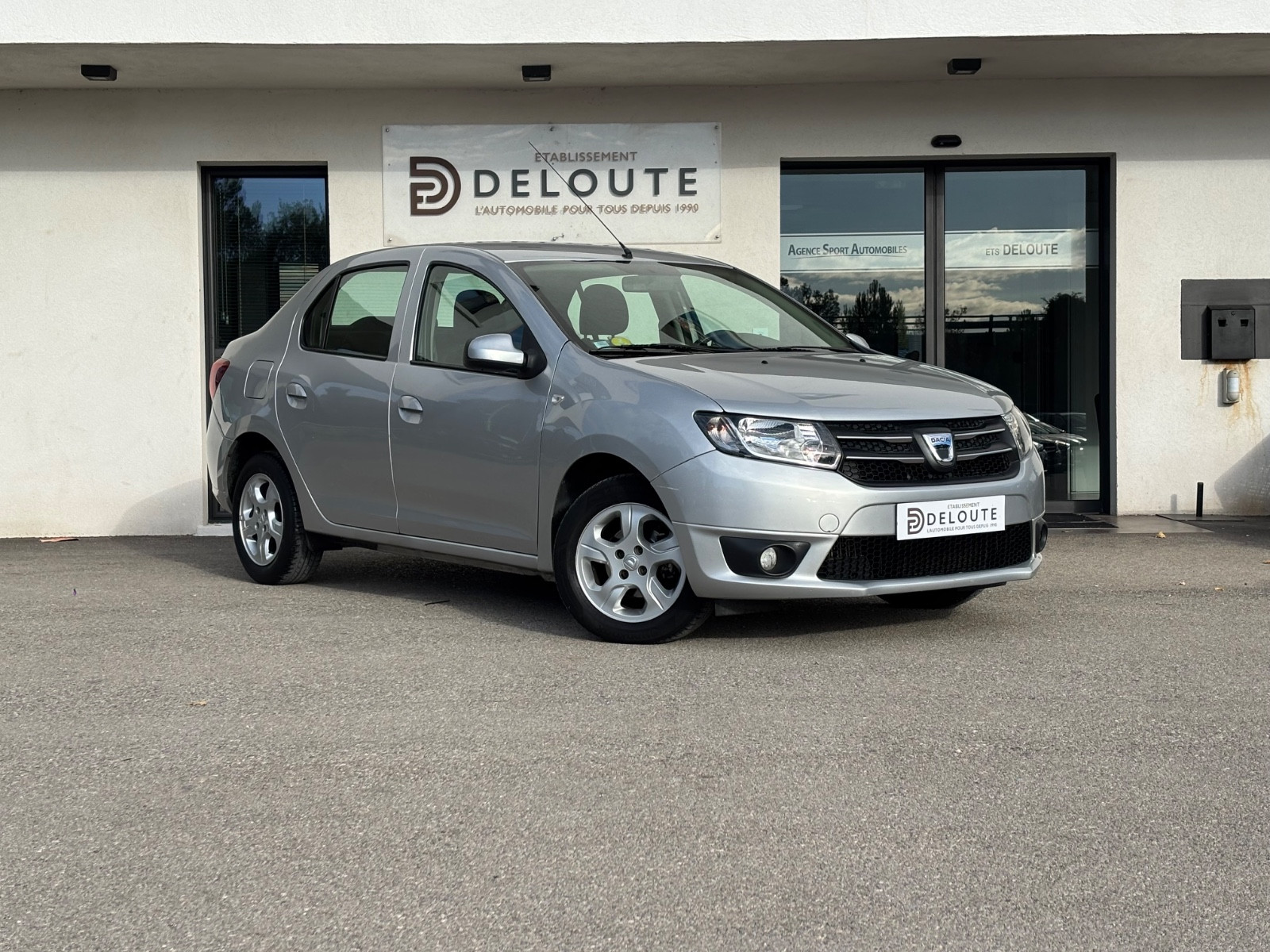 dacia-logan-ii-laureate-20251118150732