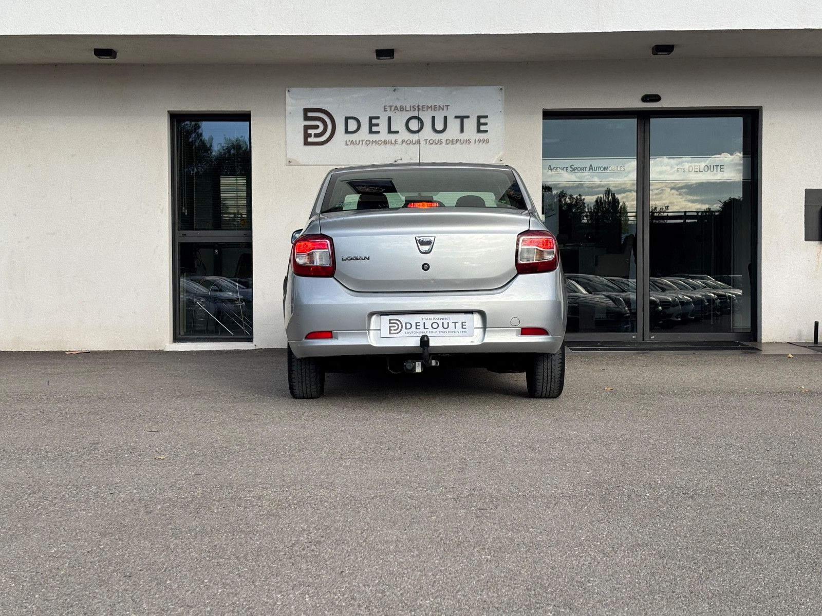 dacia-logan-ii-laureate-20251118150743