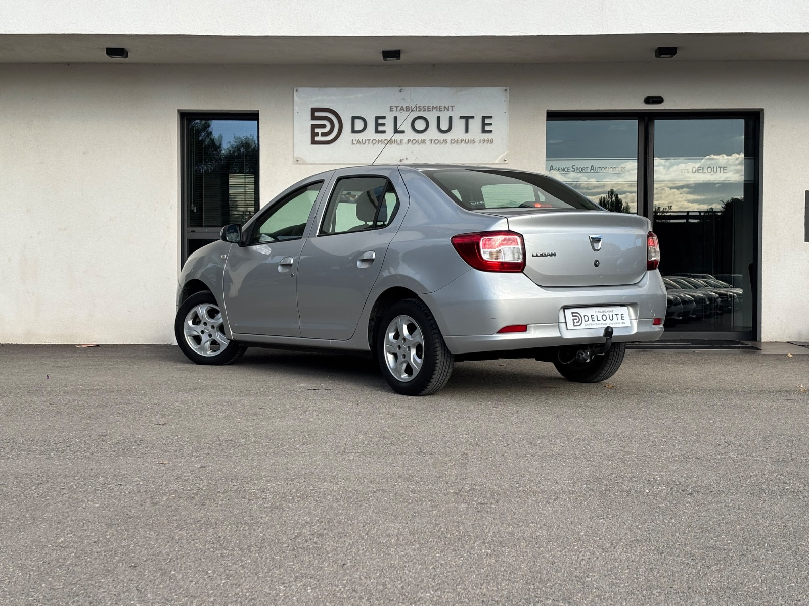 dacia-logan-ii-laureate-20251118150745