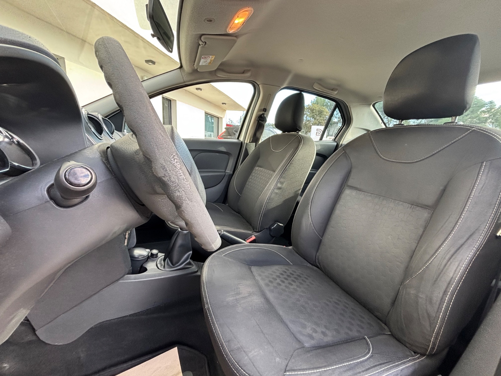 dacia-logan-ii-laureate-20251118150759