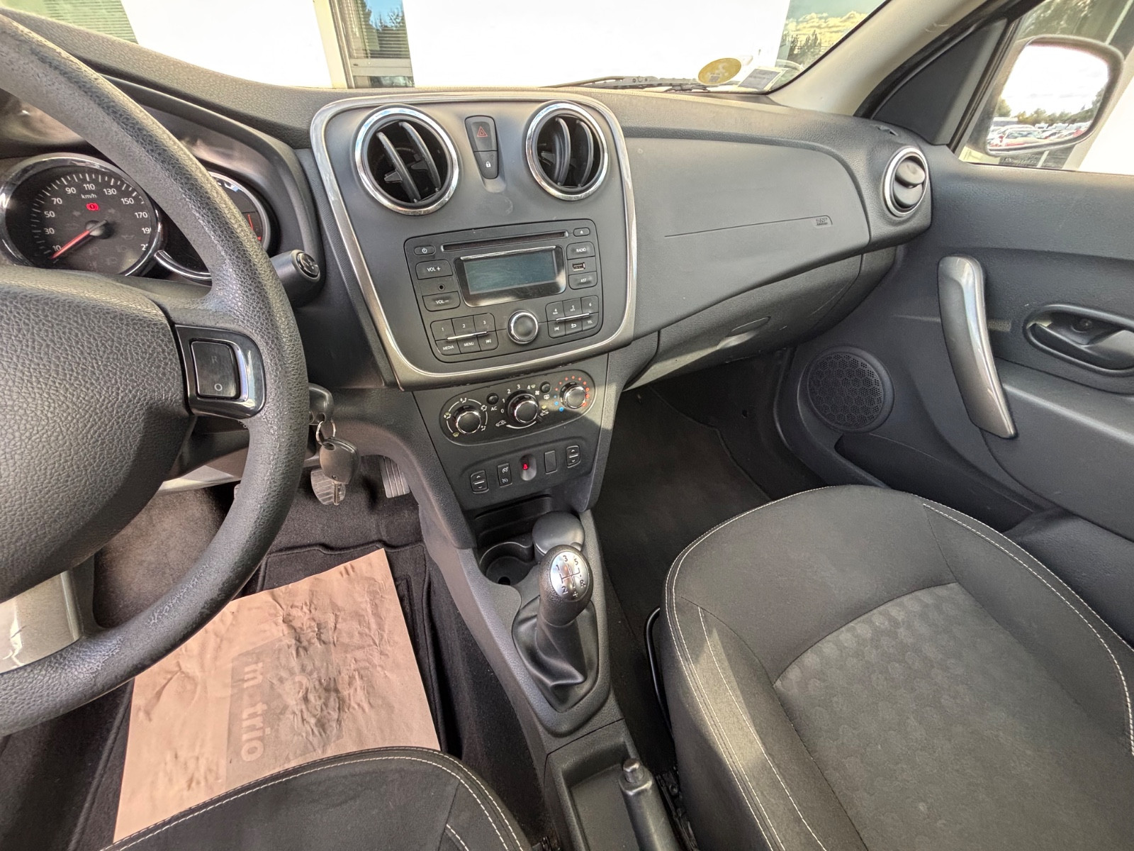 dacia-logan-ii-laureate-20251118150804