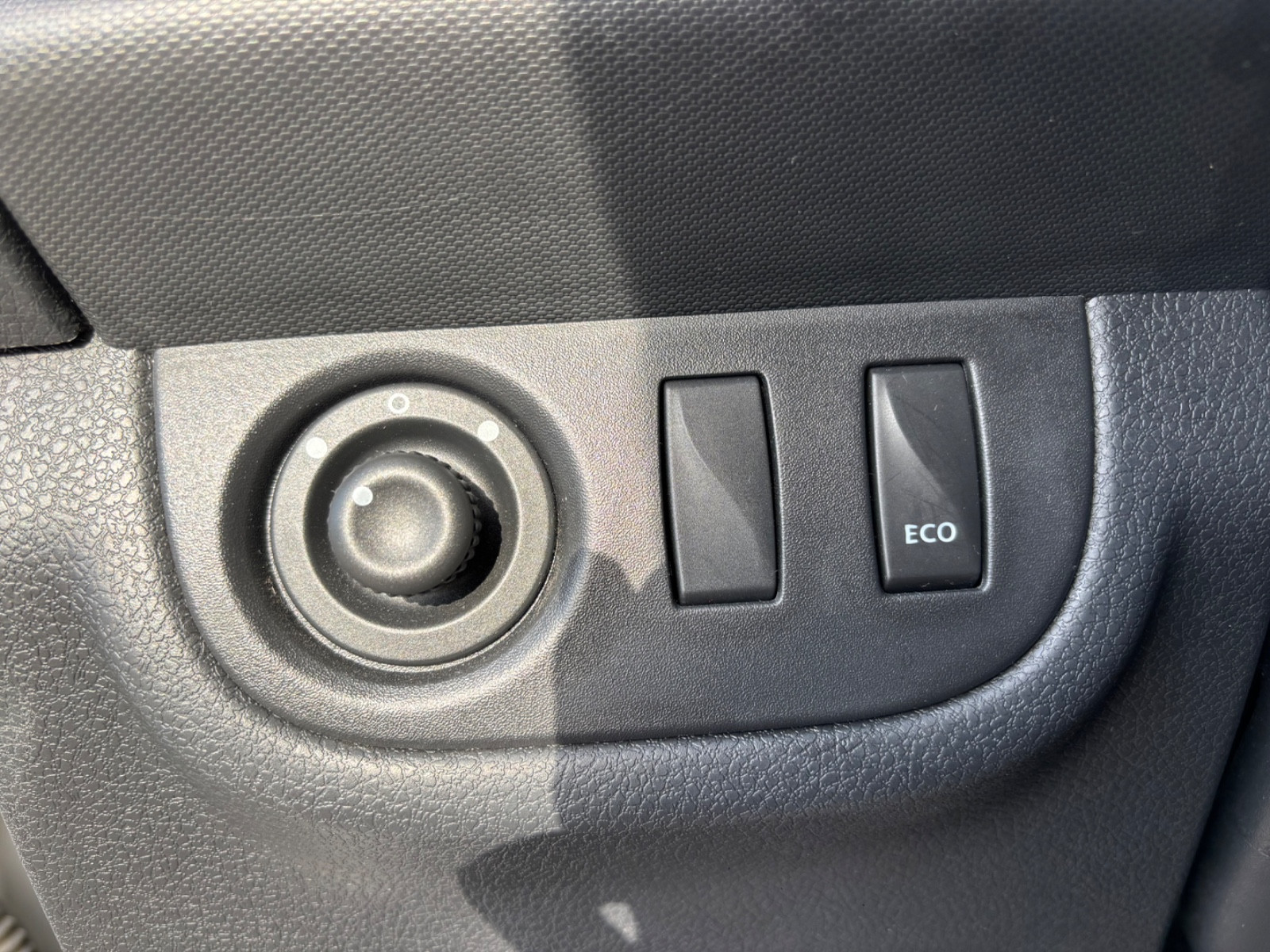 dacia-logan-ii-laureate-20251118150810