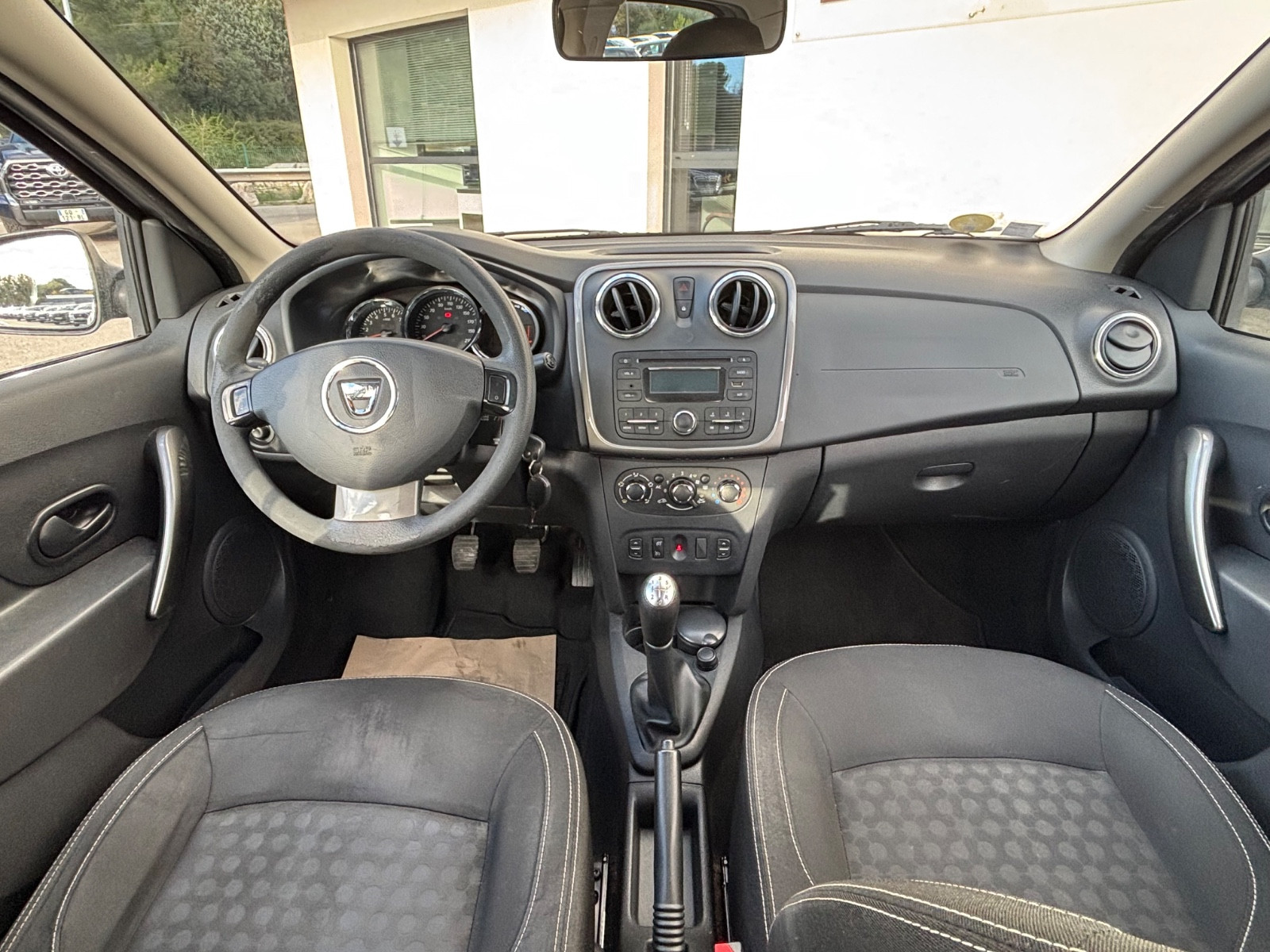 dacia-logan-ii-laureate-20251118150820