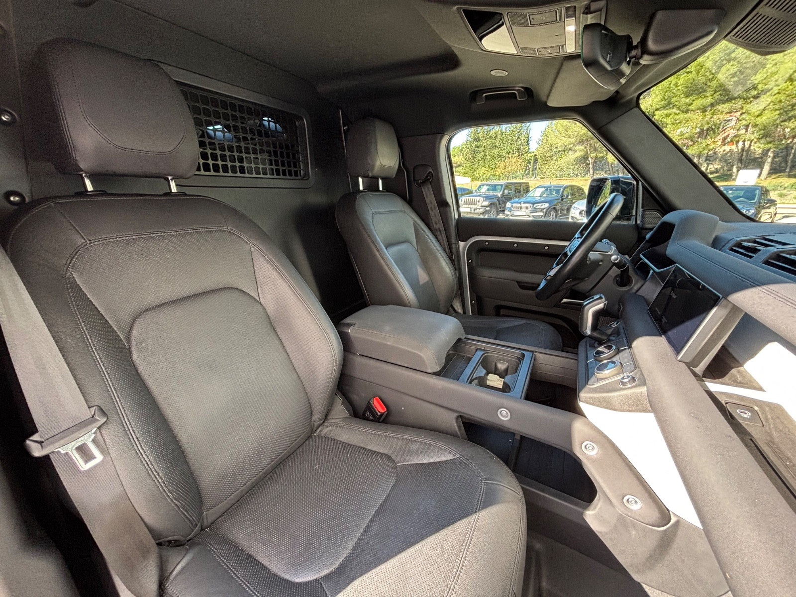 land-rover-defender-110-hard-top-x-dynamic-se-20251104113902