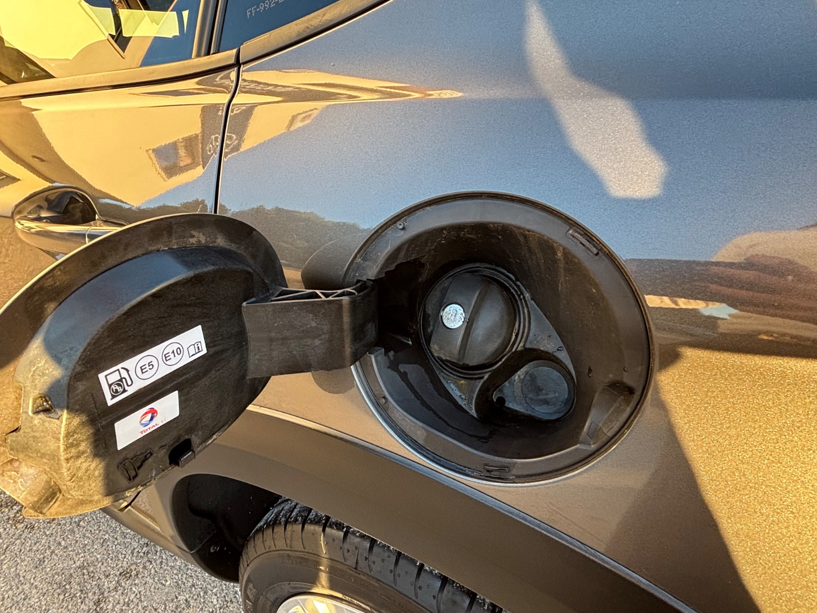 peugeot-2008-signature-20251104170242