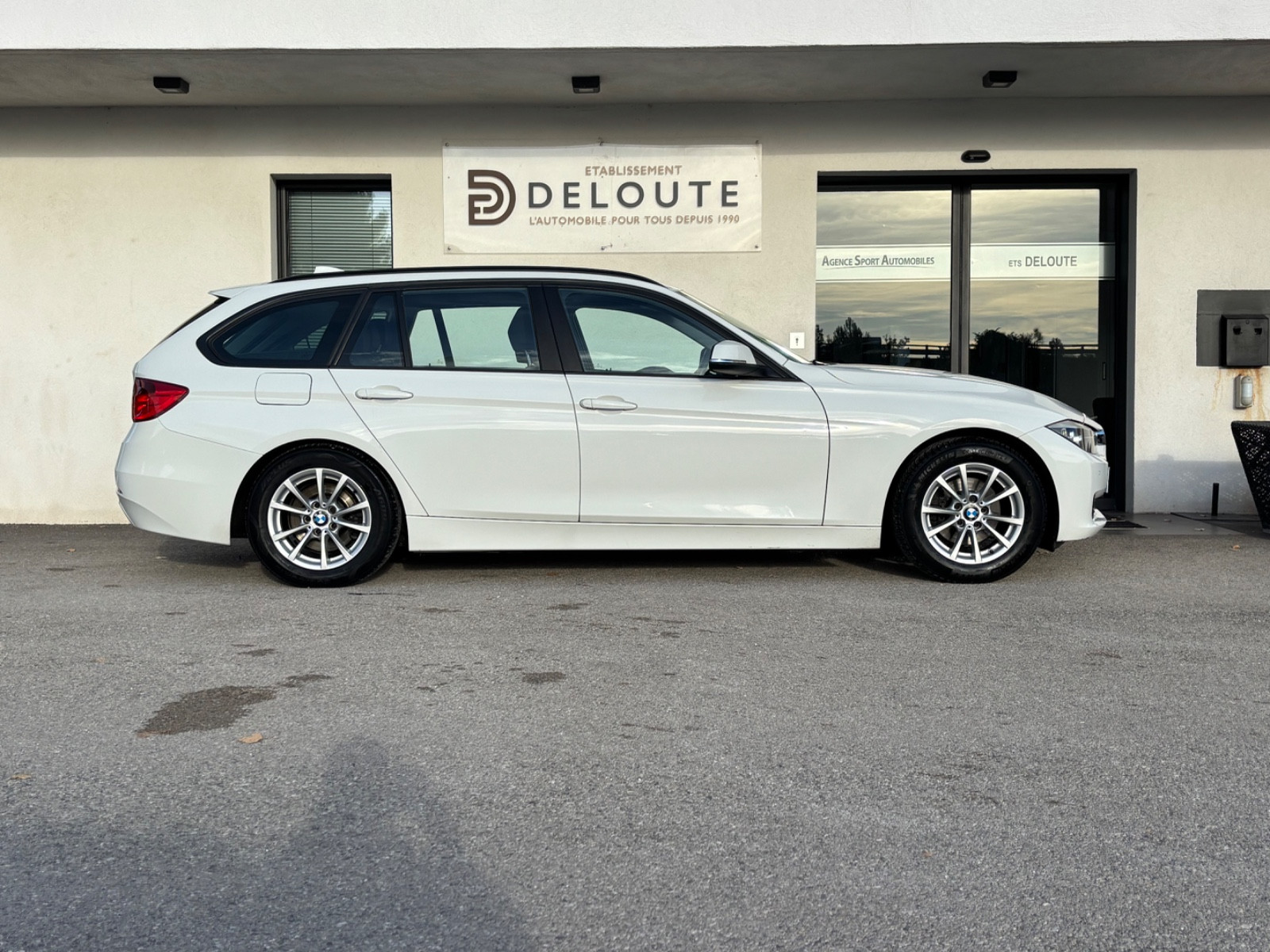 b-m-w-serie-3-touring-318d-edition-20251112161552