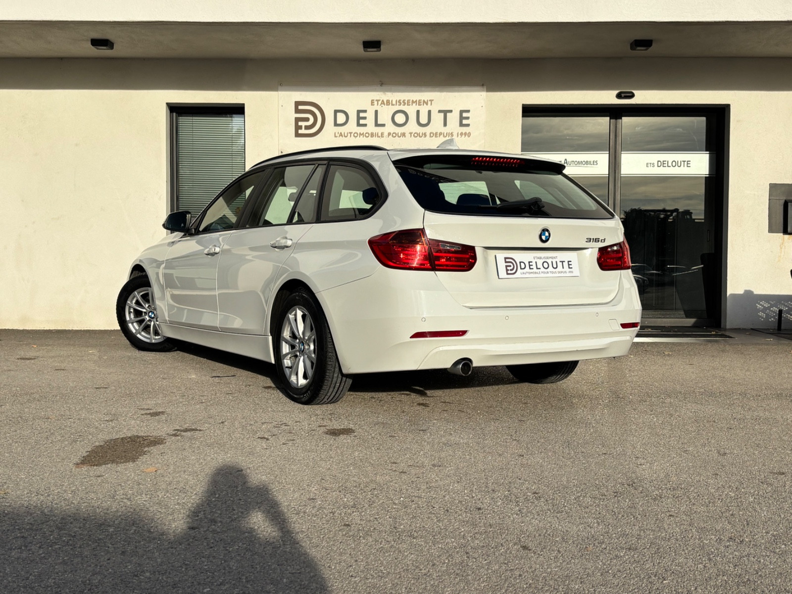 b-m-w-serie-3-touring-318d-edition-20251112161620