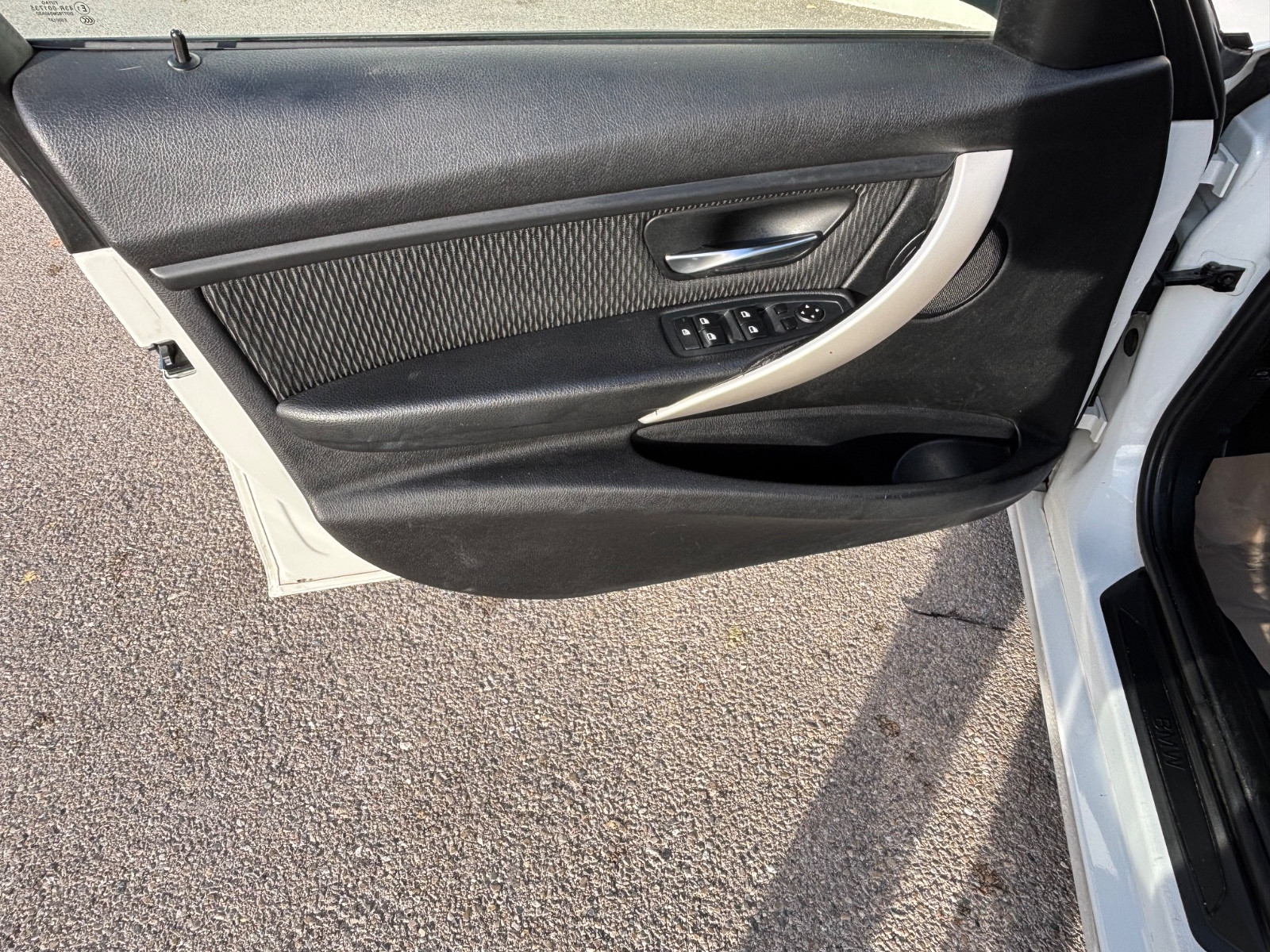 b-m-w-serie-3-touring-318d-edition-20251112161623