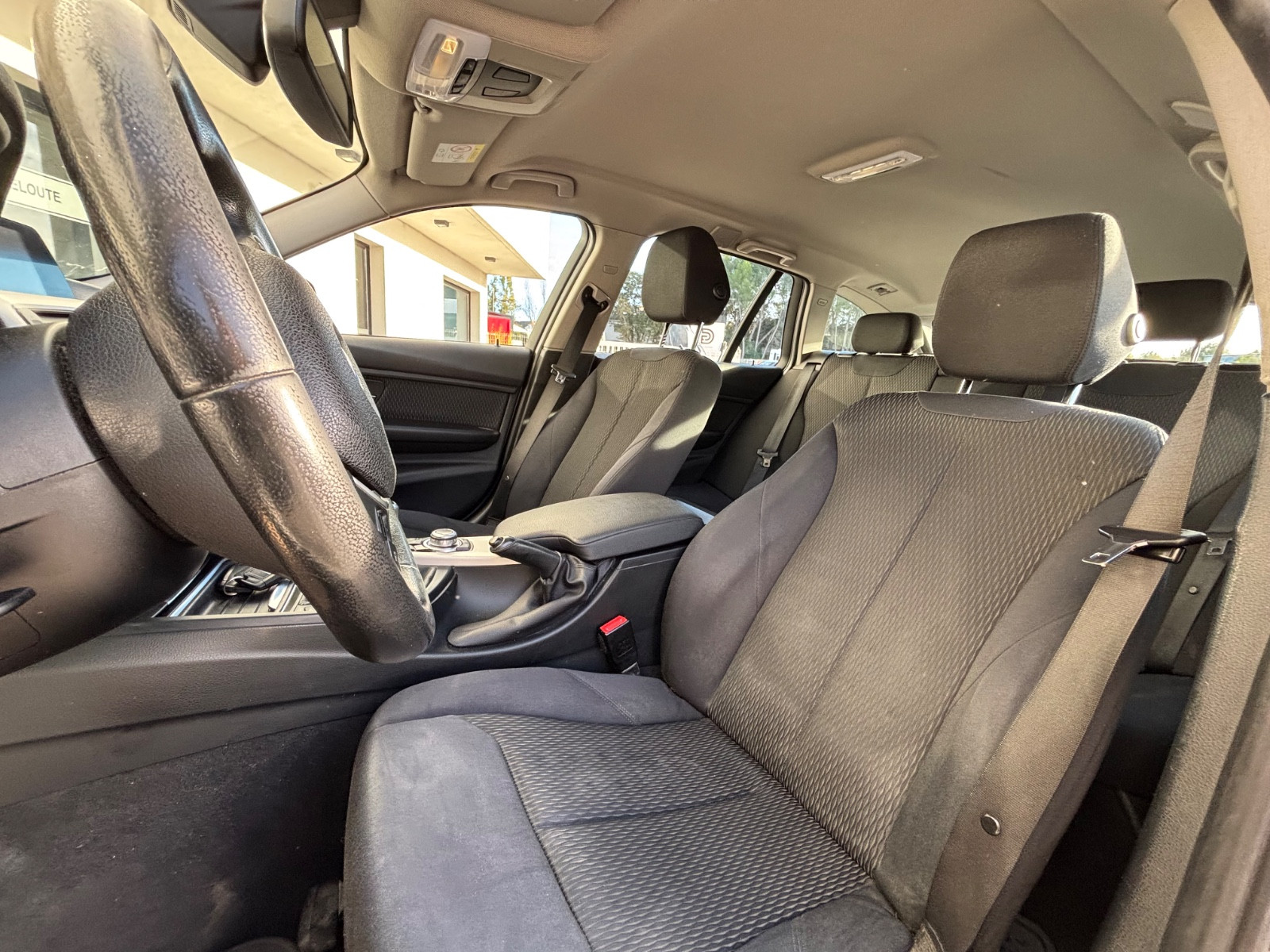 b-m-w-serie-3-touring-318d-edition-20251112161626