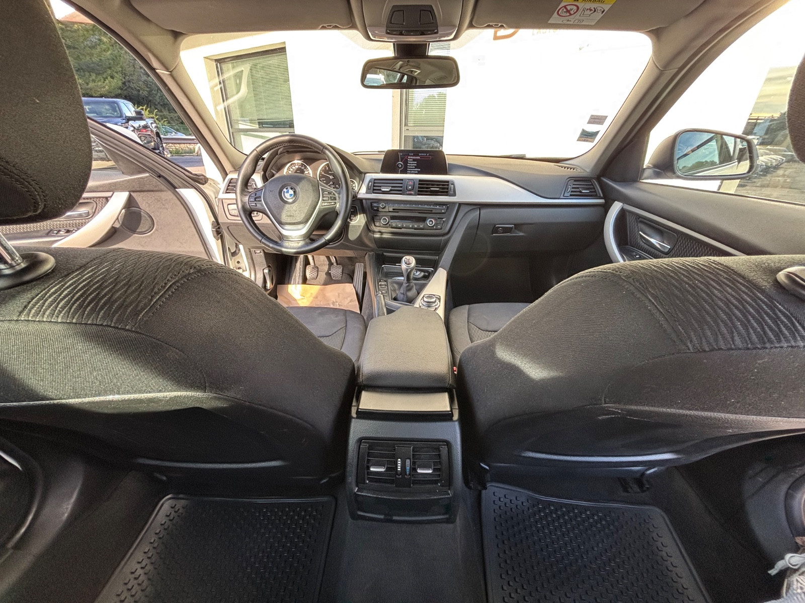 b-m-w-serie-3-touring-318d-edition-20251112161642