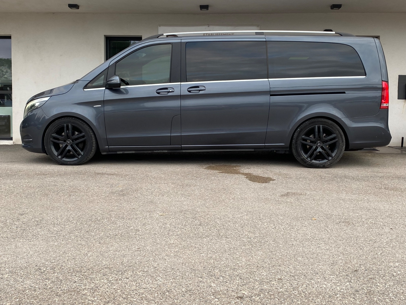 mercedes-benz-classe-v-250d-avantgarde-extra-long-20251211091906