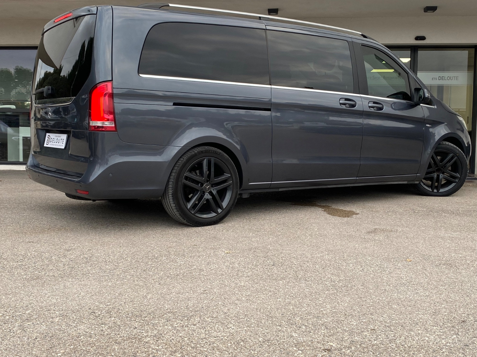 mercedes-benz-classe-v-250d-avantgarde-extra-long-20251211091917