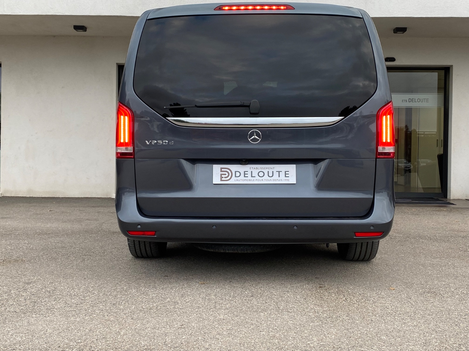 mercedes-benz-classe-v-250d-avantgarde-extra-long-20251211091924