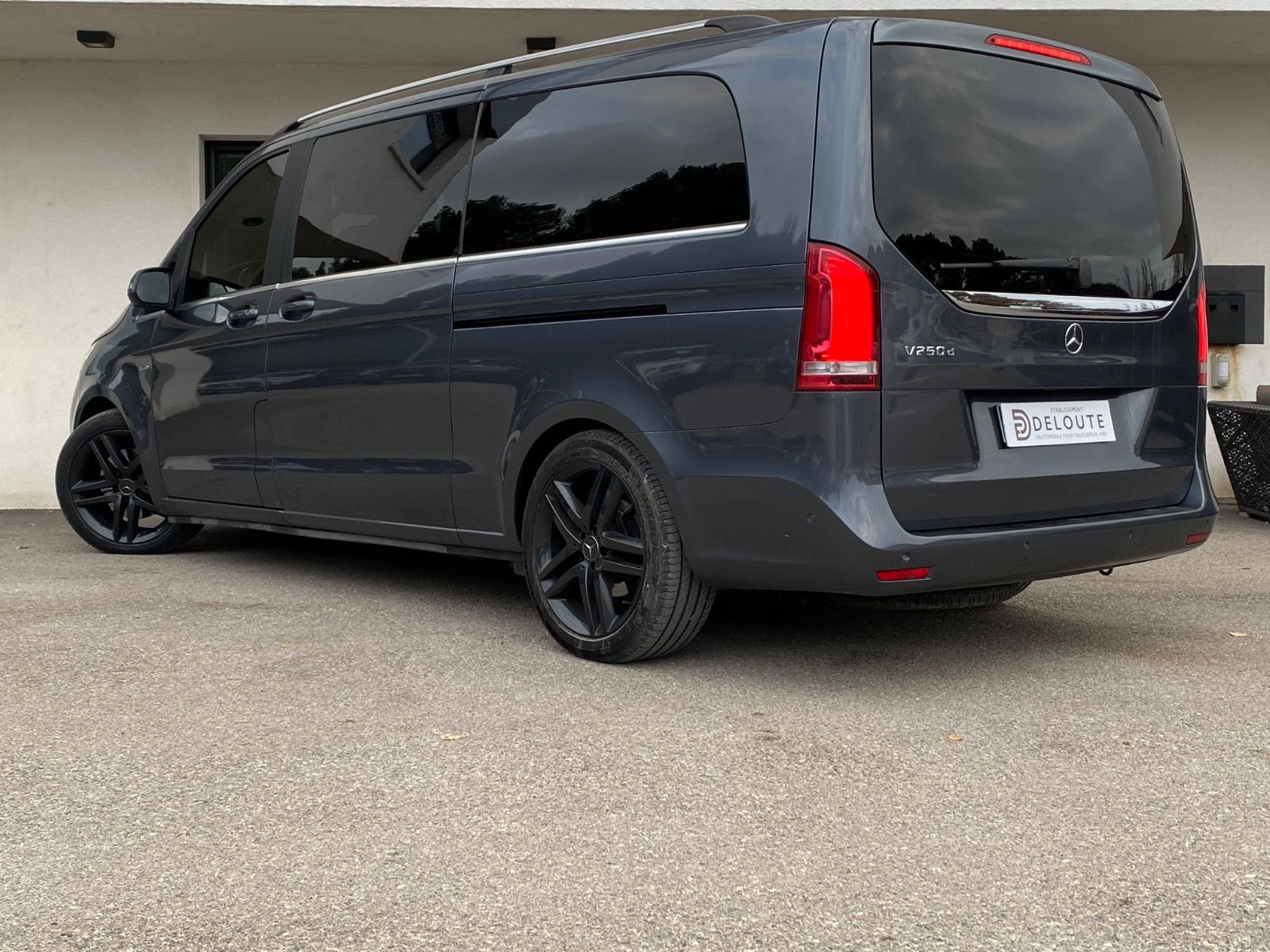 mercedes-benz-classe-v-250d-avantgarde-extra-long-20251211091931