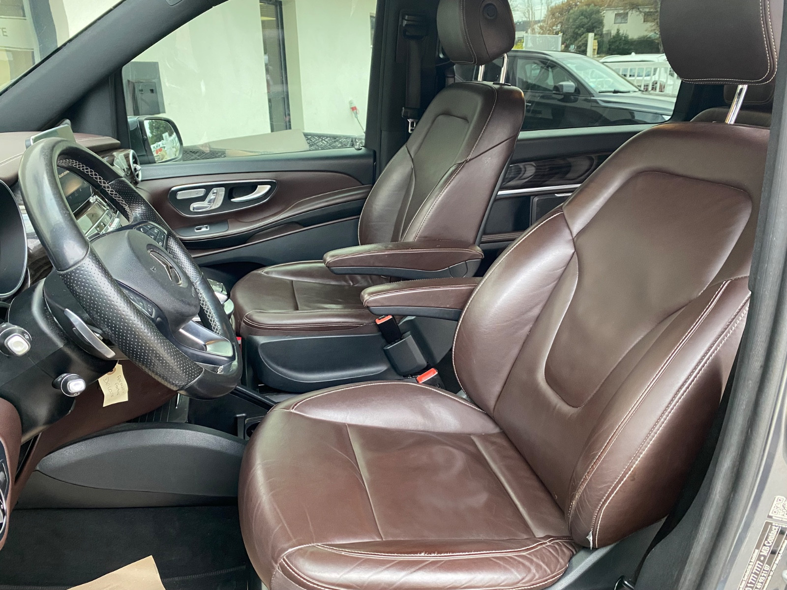 mercedes-benz-classe-v-250d-avantgarde-extra-long-20251211092008