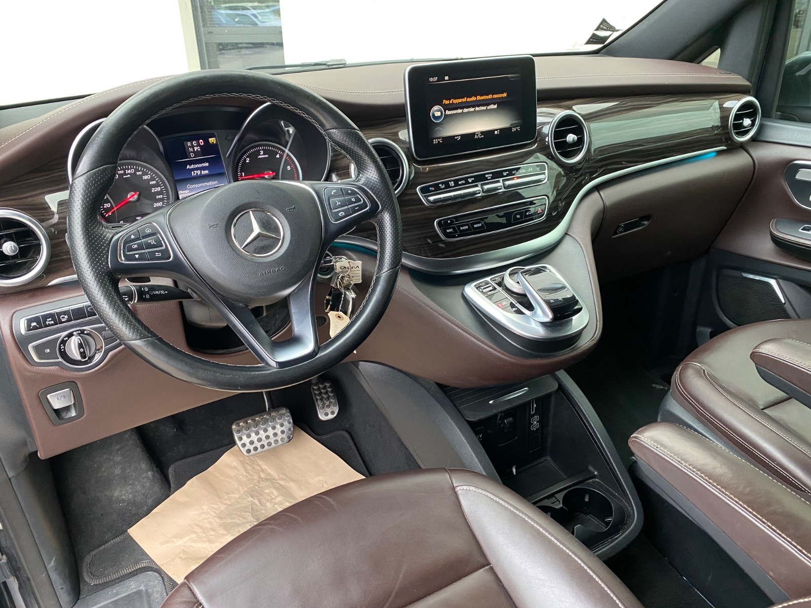 mercedes-benz-classe-v-250d-avantgarde-extra-long-20251211092058