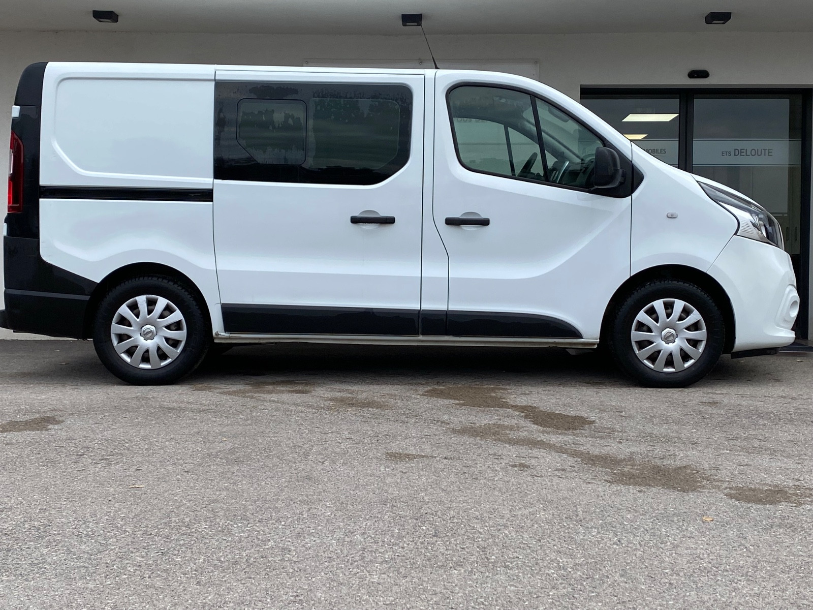 nissan-nv300-fourgon-l1h1-3-0t-n-connecta-20251211115603