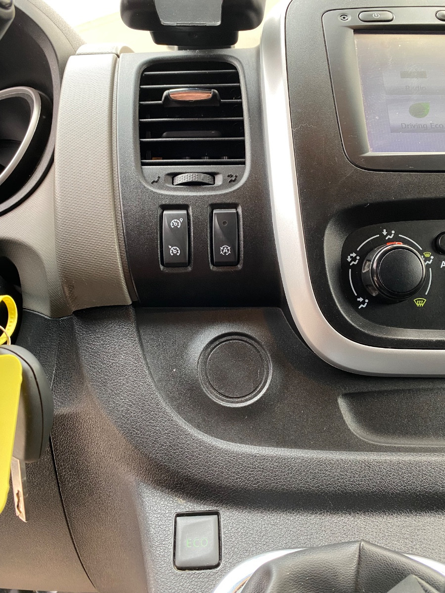 nissan-nv300-fourgon-l1h1-3-0t-n-connecta-20251211115703