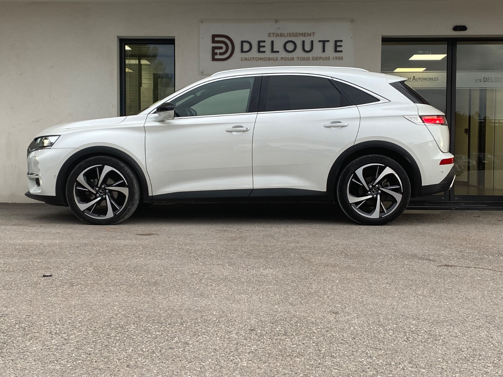 ds-ds-7-crossback-grand-chic-20260119094242