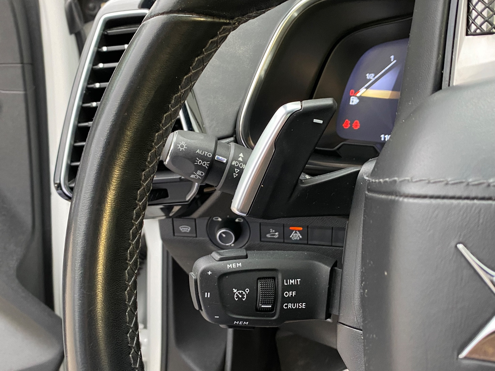 ds-ds-7-crossback-grand-chic-20260119094405