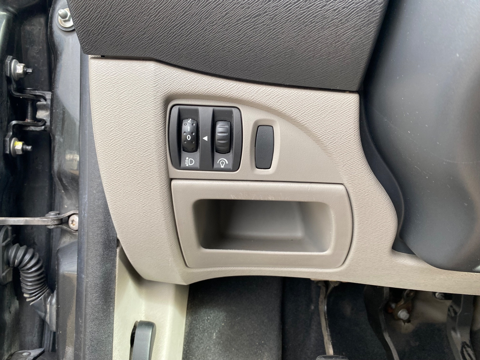 renault-twingo-ii-night-day-20260128141958