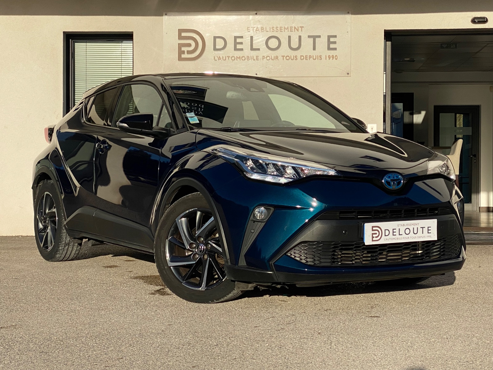 toyota-c-hr-hybride-2wd-design-multidrive-ecvt-20260224173051