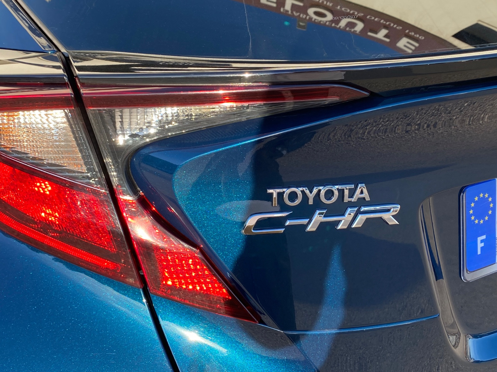 toyota-c-hr-hybride-2wd-design-multidrive-ecvt-20260224173418