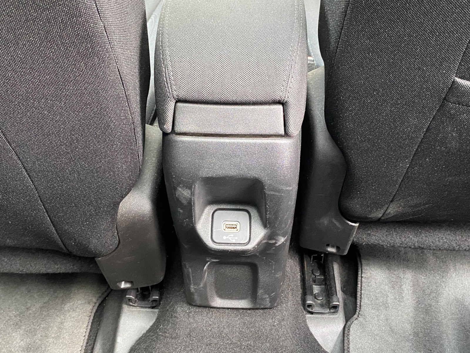 jeep-renegade-longitude-fwd-20260311092213