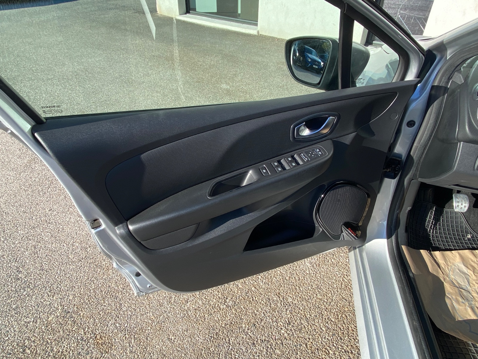 renault-clio-iv-intens-20260407104359