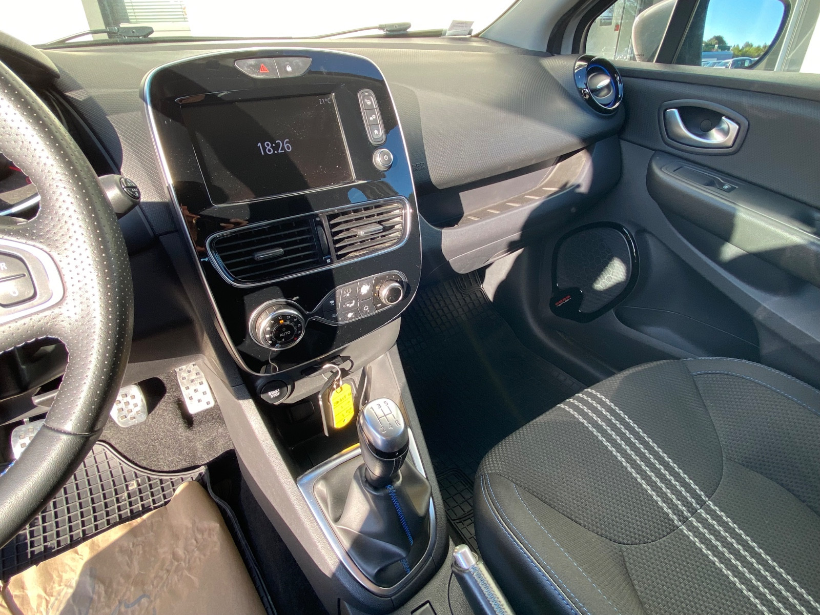 renault-clio-iv-intens-20260407104459