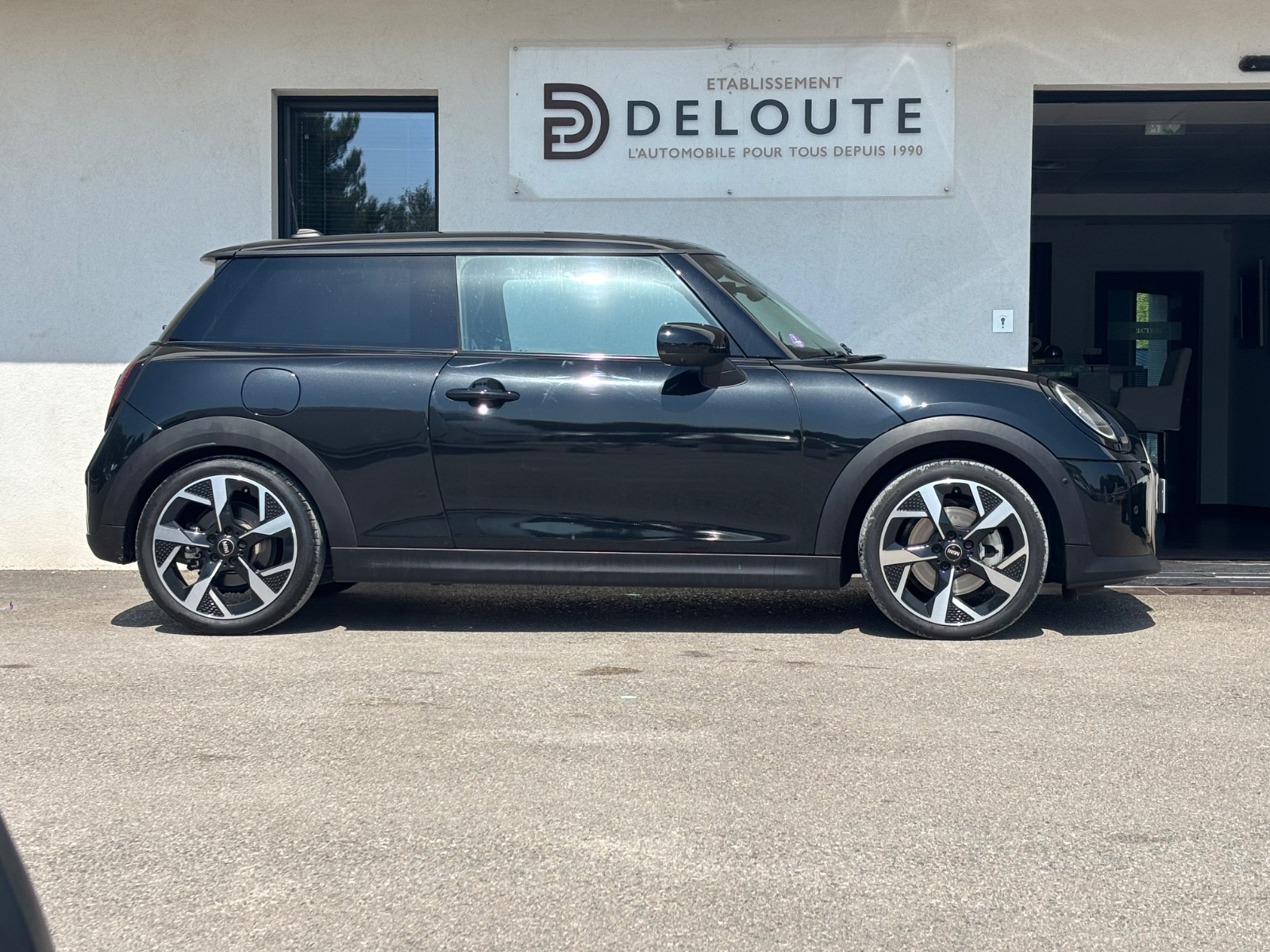 mini-mini-3-pt-cooper-c-favoured-steptronic-20260720162344