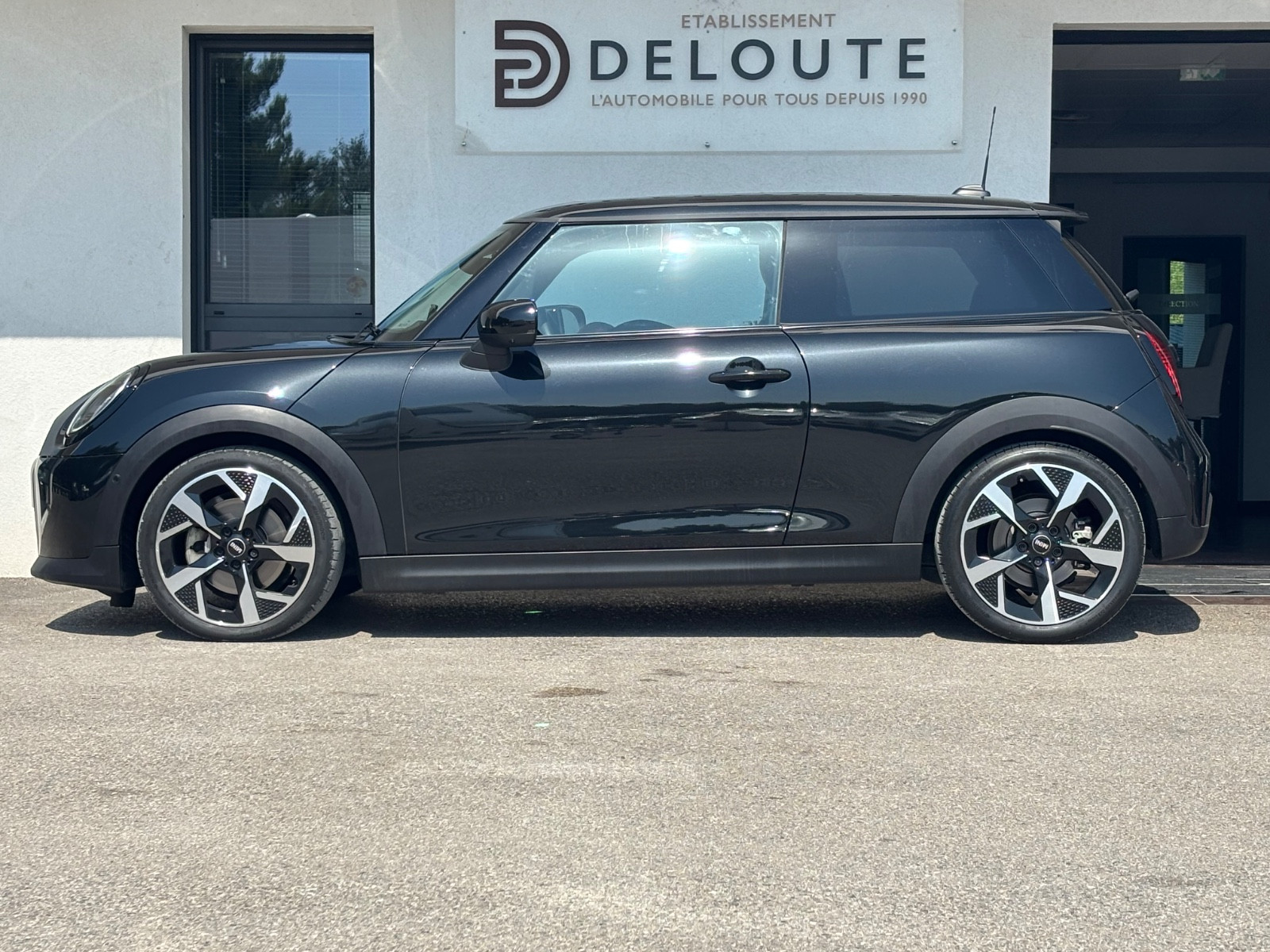 mini-mini-3-pt-cooper-c-favoured-steptronic-20260720162415
