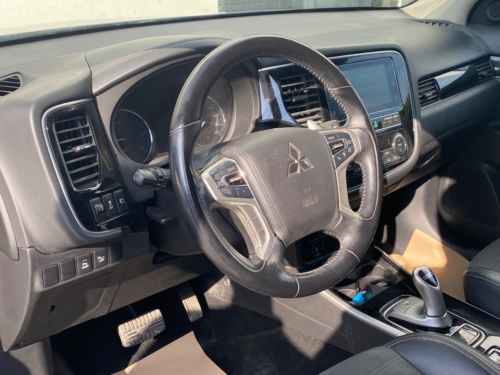 mitsubishi-outlander-2-0-invite-20260630184505