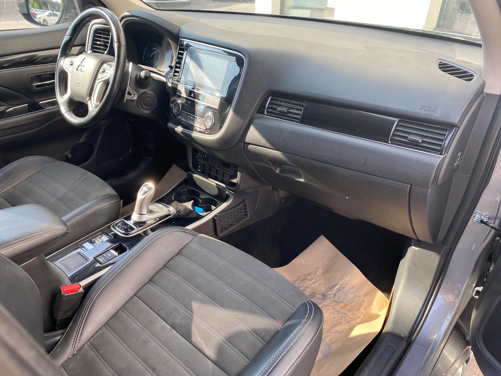 mitsubishi-outlander-2-0-invite-20260630184745