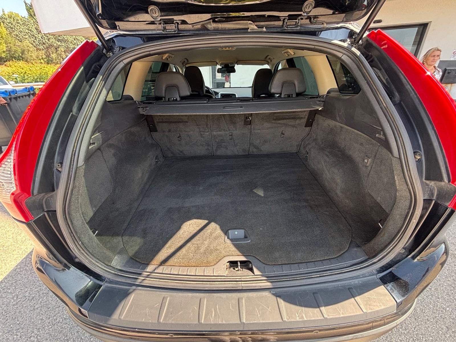 volvo-xc60-r-design-20260720113200